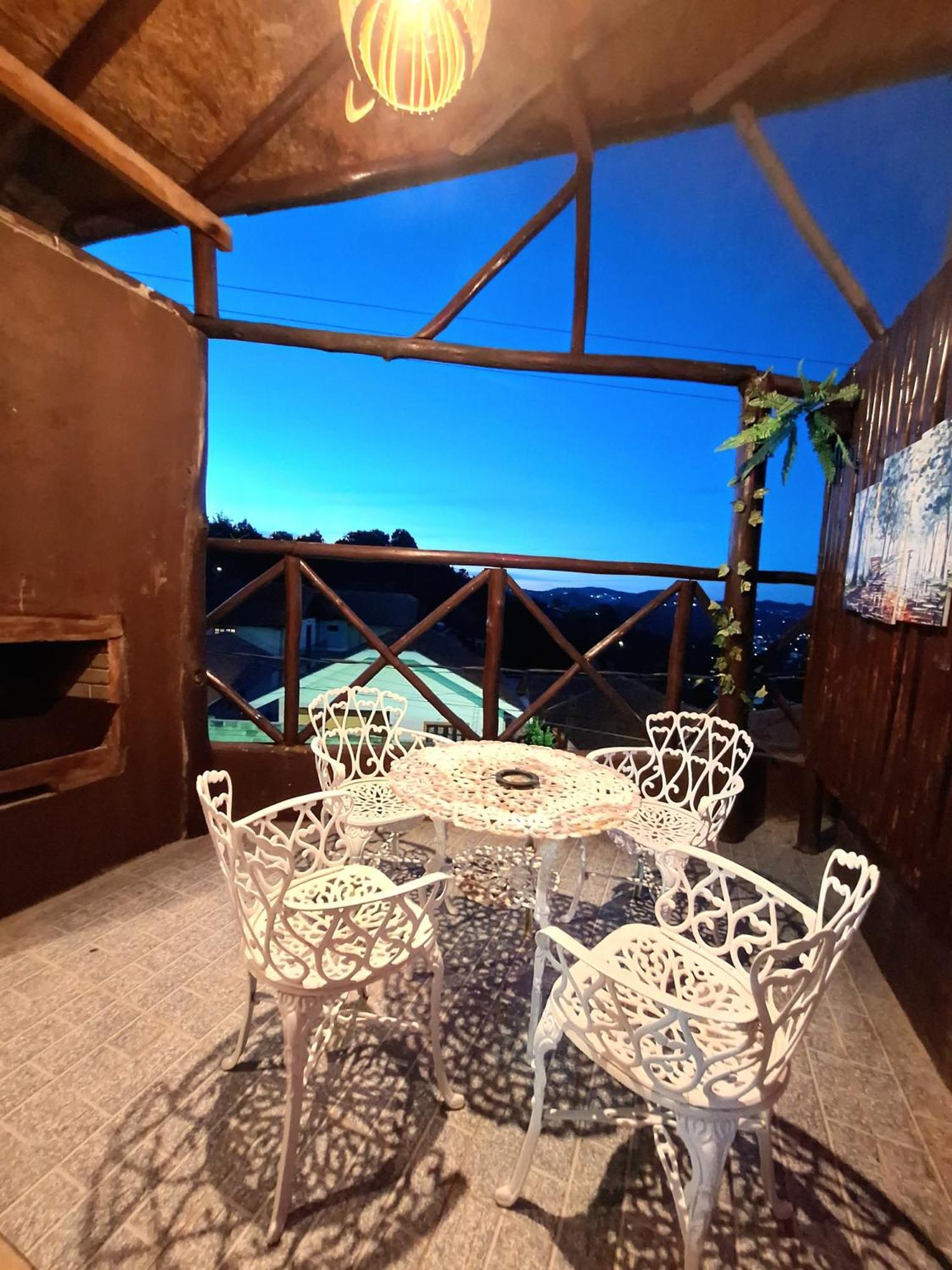 Suite Refúgio da Serra em Campos do Jordão Exterior foto